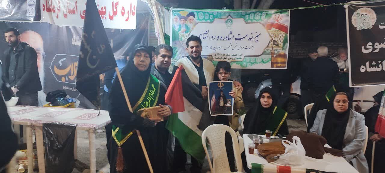 از مسجد تا محله؛ خادمیاران رضوی خدمات مشاوره‌ای رایگان را به قلب کرمانشاه بردند