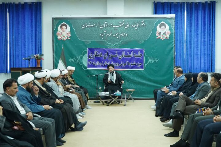 همکاری روحانیت با آموزش و پرورش در تربیت نسل مؤمن، اخلاق‌مدار و معنوی اثرگذار است