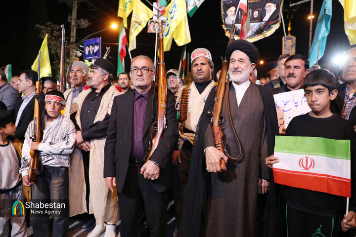 دولتمردان برنو به‌دست دوشادوش مردم در میعادگاه جمهوری اسلامی