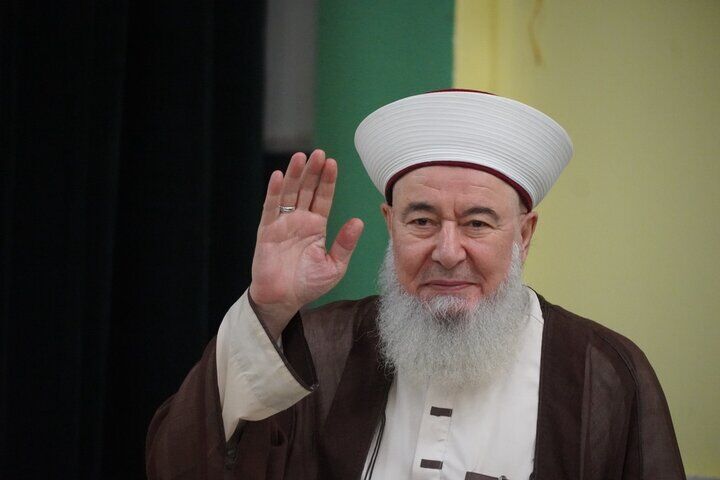 امام خامنه‌ای؛ تجسم جامع علم، ایمان و عمل