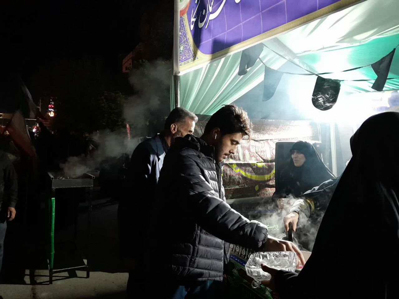 خواهران طلبه نکا، خادمان کوچکِ شبهای بزرگِ همبستگی