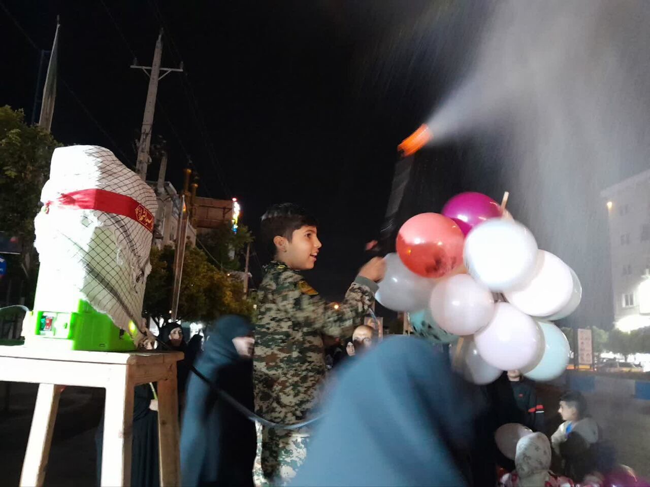 خواهران طلبه نکا، خادمان کوچکِ شب‌های بزرگِ همبستگی