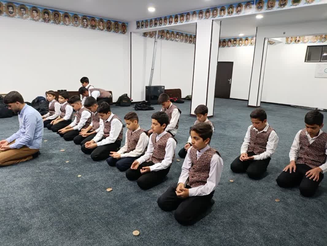 جوانههای امید در مسجد حضرت ابوالفضل(ع)؛ تولد نسلی فرهنگی در کانون نسیم صبا