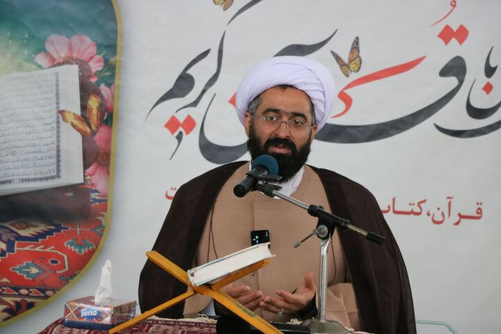 قرآن نسخه پیروزی و وحدت امت اسلامی است