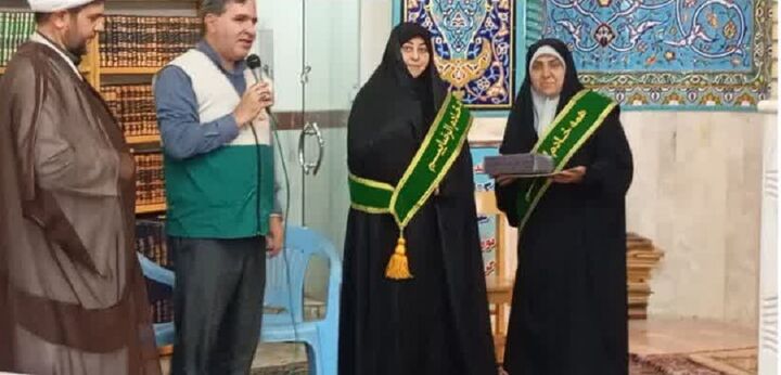 عطر رضوی در مسجد نورالمهدی(عج) شهرک رسالت پیچید؛ تجلیل از معلم نمونه در شب‌های دهه کرامت