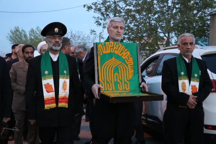 روایت عشق در بادکی شهرستان چایپاره؛ وقتی دل‌ها به سوی حرم پر کشید