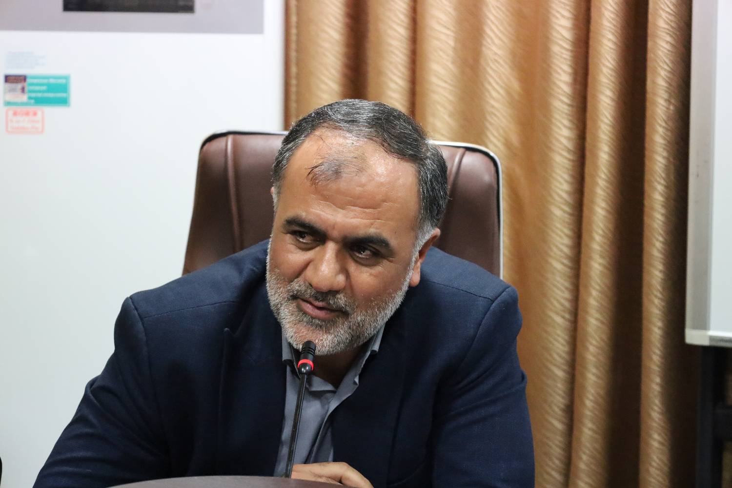 ​​​​شخصیت بزرگوار امام رضا در شعر و ادبیات اقوام مختلف تأثیرگذار بوده است