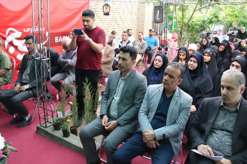 برگزاری ۱۰۰ برنامه شاخص هفته معلم در استان سمنان