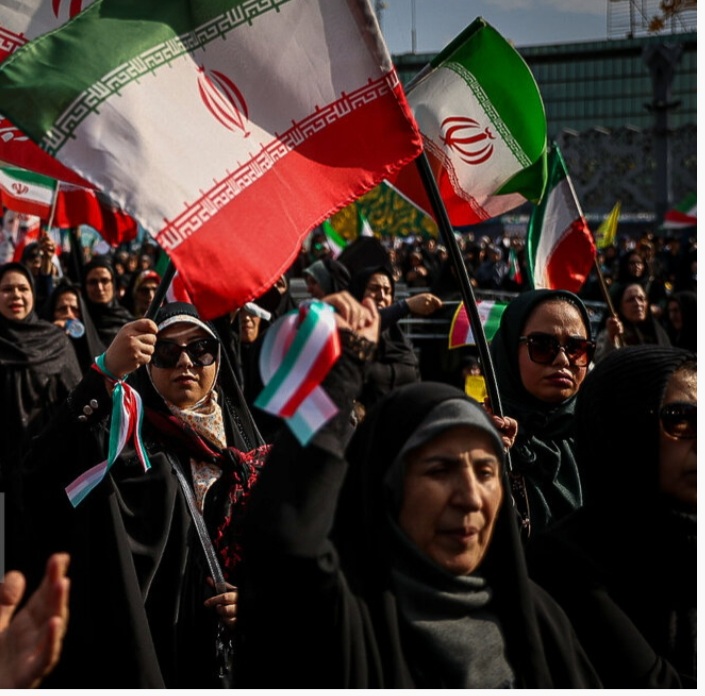 ایران امام رضا از امام حسین(ع) تا آزادی؛ وقتی «بچه‌مسجدی‌ها» شهر را به میهمانی امام رضا(ع) بردند