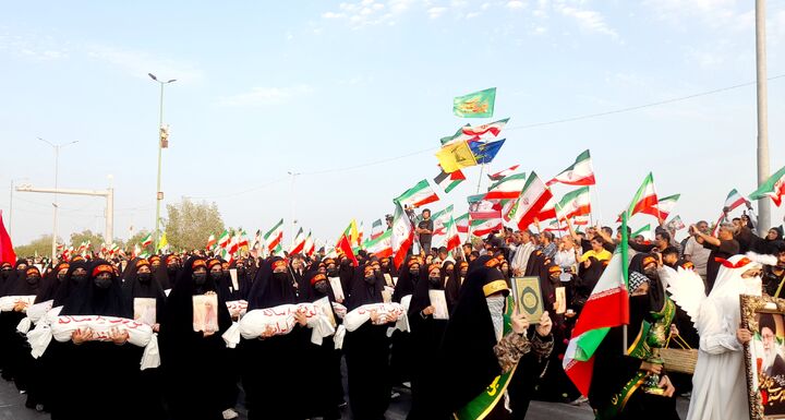 همایش «جان‌فدایان امام رضایی» با حضور گسترده مردم در ساحل بندرعباس برگزار شد