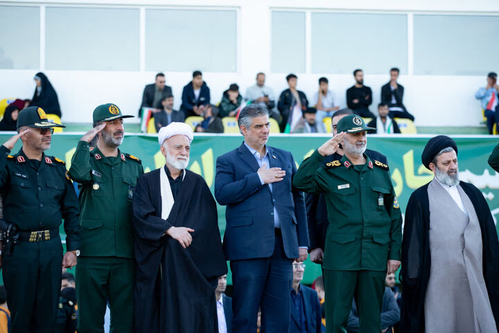 فرهنگ رضوی تمدن ایرانی را از بحران هویت نجات داد