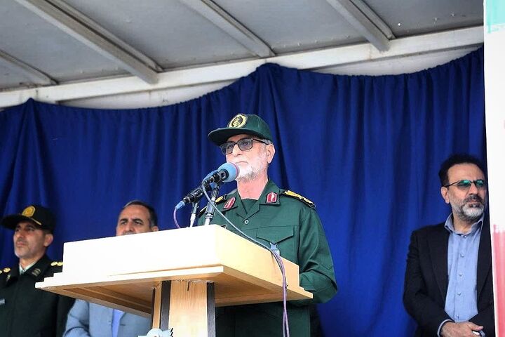 ایلام در خط مقدم نمایش وحدت و اقتدار 