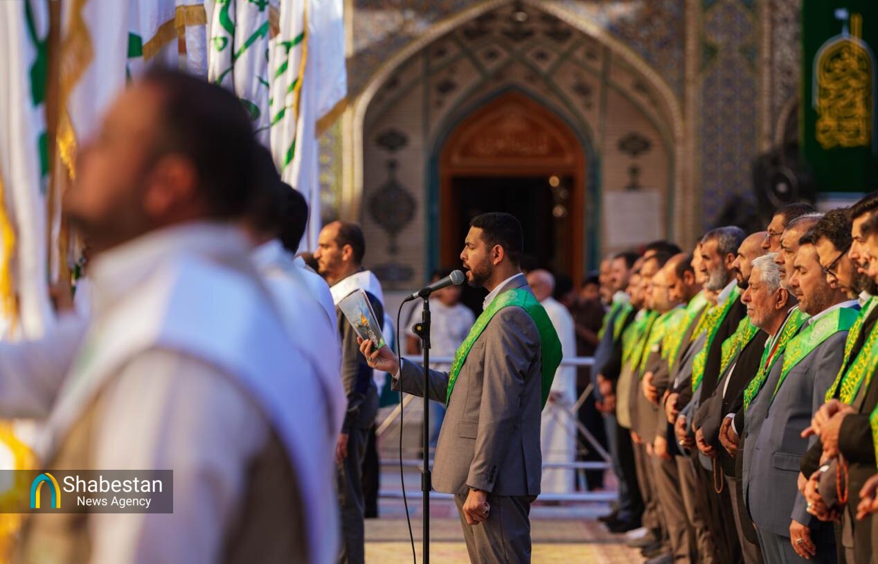 جشن میلاد امام رضا(ع) در آستان مطهر علوی با حضور خادمان این آستان