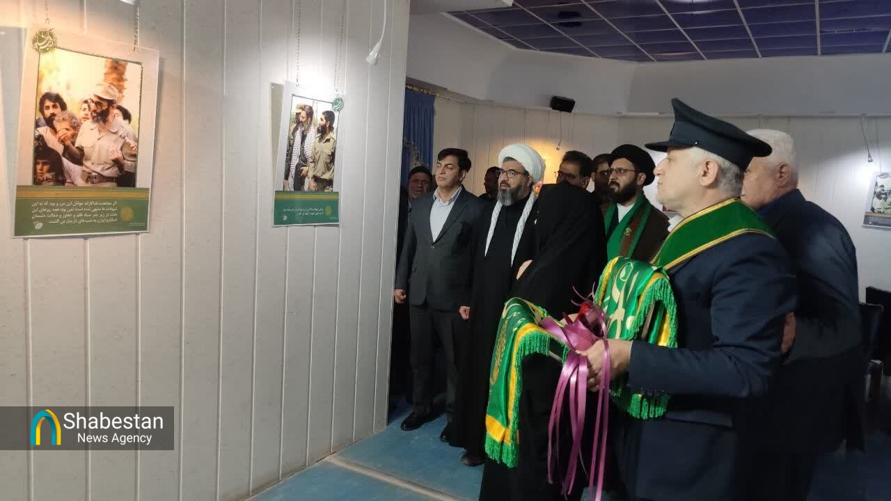 دیدار خادمان حرم رضوی با خانواده معظم شهدا و ایثارگران شهرستان الیگودرز