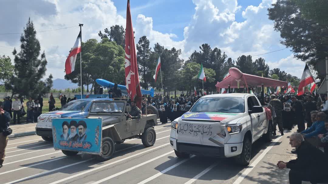 ملت ایران در سختترین شرایط نیز پای آرمانهای انقلاب ایستاده است