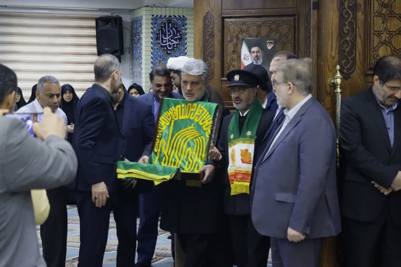 «زیر سایه خورشید» در ساری