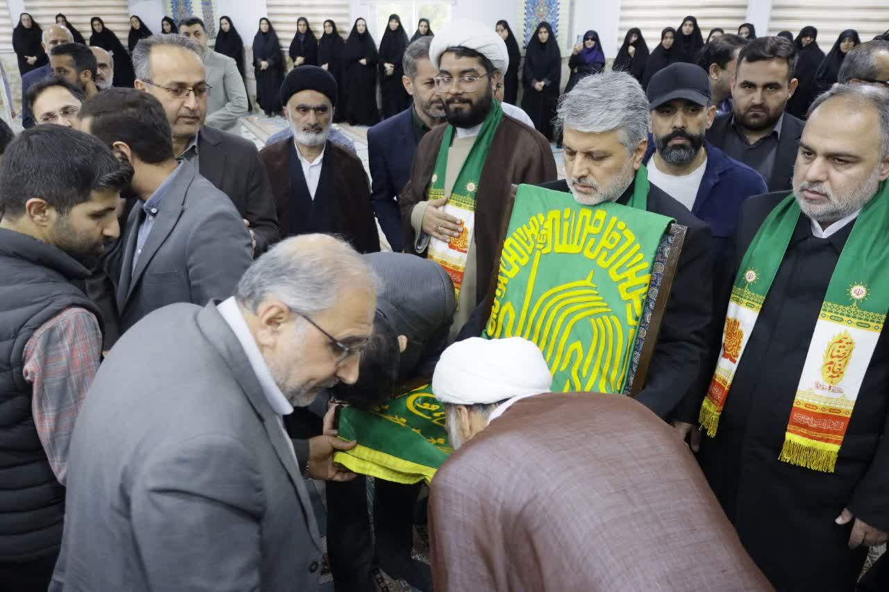 «زیر سایه خورشید» در ساری