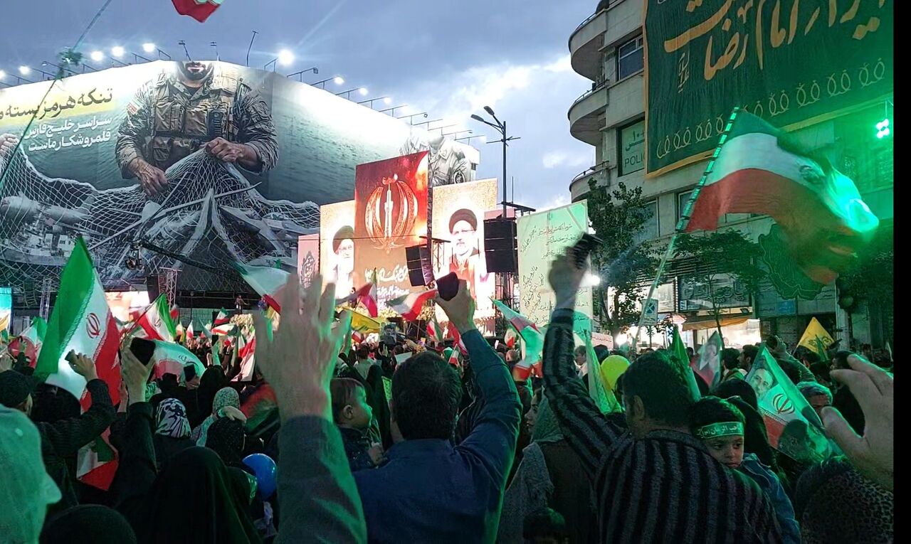 نبض شهر در دست مردم؛ از میدان امام حسین(ع) تا آزادی، جشنِ روایت و مقاومت