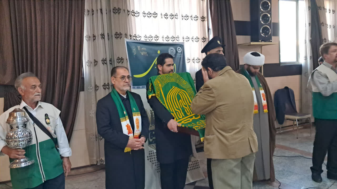 سفره کرامت رضوی در کرمانشاه گسترده شد/ مددجویان بهزیستی میهمان خدام بارگاه منور رضوی شدند