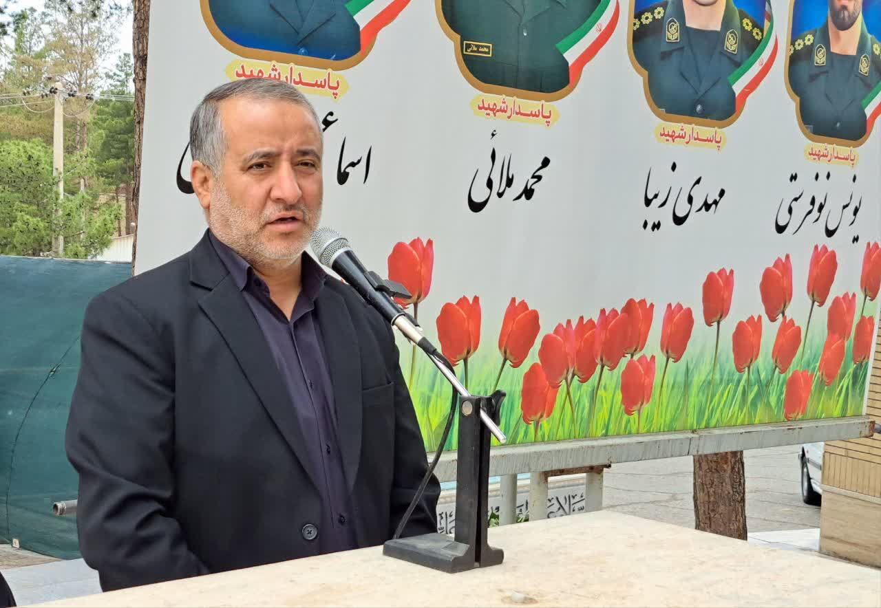 دستگاههای اجرایی برای تامین مالی کنگره ملی ۲۴۰۰ شهید پای کار بیایند