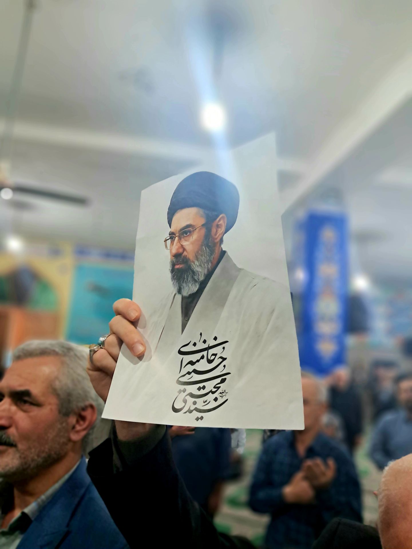 مردم آزاری از گناهان بزرگ است / تا ظهور حضرت بقیهالله در میدان میمانیم
