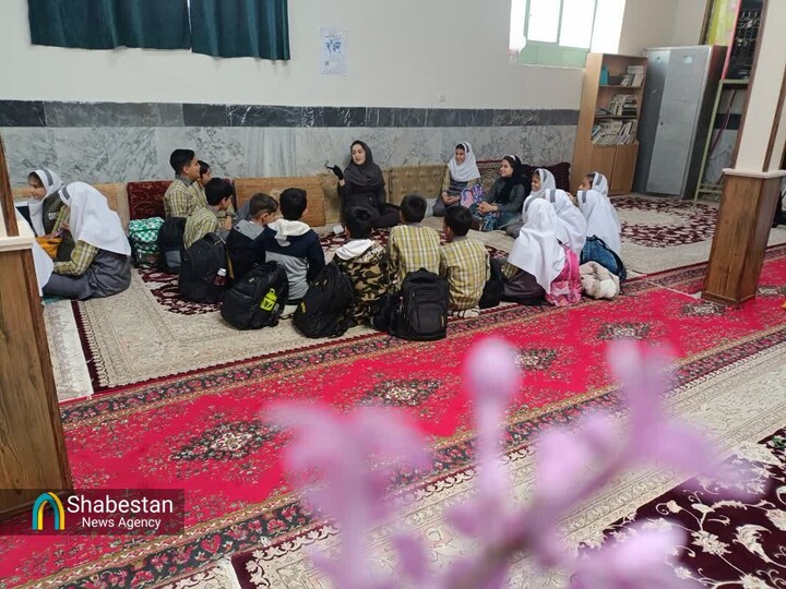 کلاس جبرانی در مسجد؛ جلوه تماشایی حضور نوجوانان در مساجد اصفهان