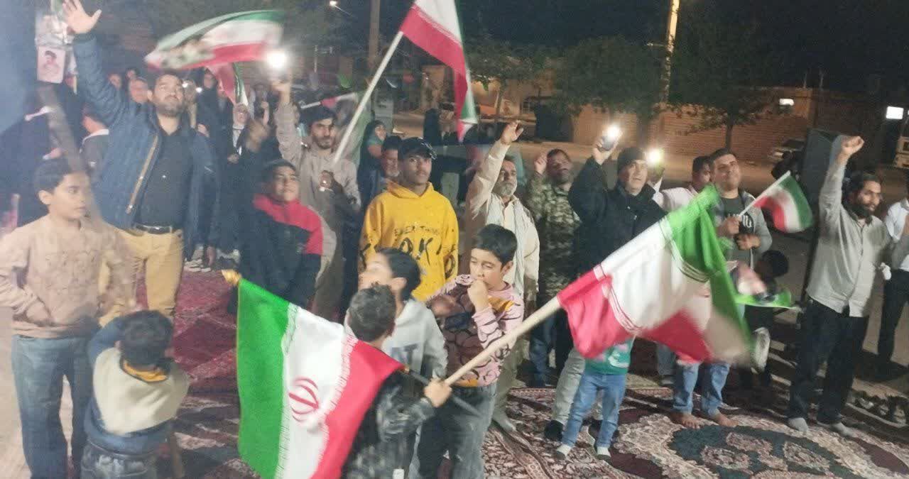 تجمع امام رضاییها در روستای راوه دلیجان برگزار شد