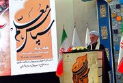 معلمان در ترویج فرهنگ و پیشرفت جامعه نقش بی بدیلی دارند