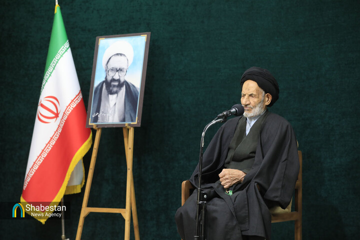 معلمان؛ پرورش‌دهندگان شجره طیبه و سرمایه های انسانی انقلاب هستند