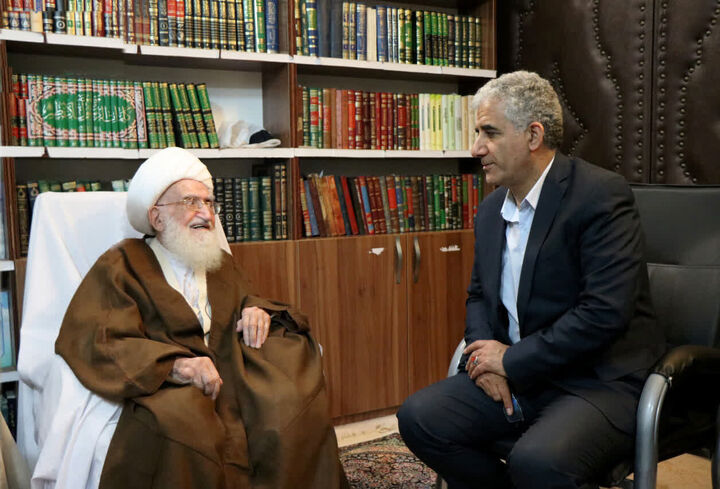 قدردانی آیت‌الله نوری‌همدانی از کادر درمان