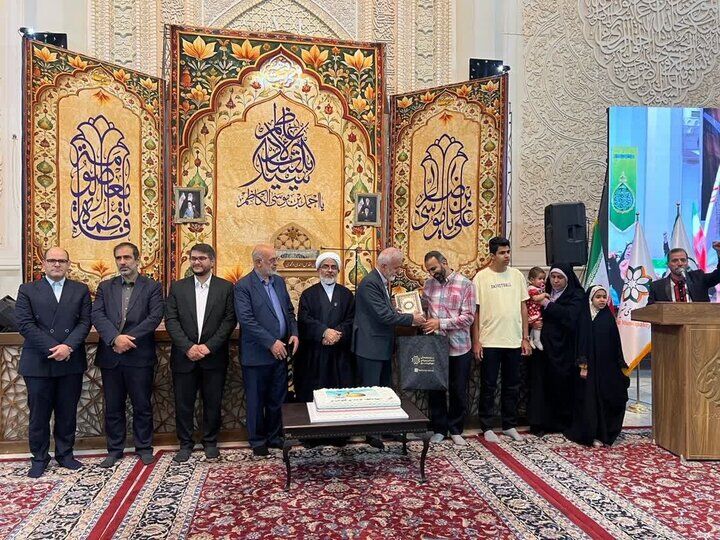 «مصباح‌الهدی» در ایستگاه سوم؛ شبی که ۳ هزار حافظ قرآن در حرم شاهچراغ(ع) تجلیل شدند