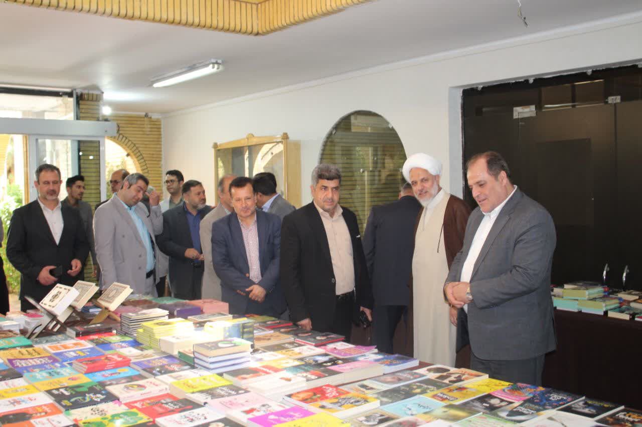 نمایشگاه کتاب و محصولات فرهنگی در ساوه گشایش یافت