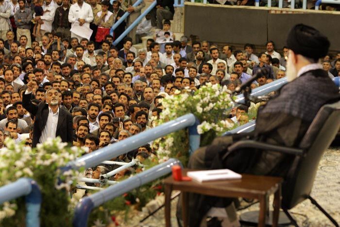 زندگی در کرمان، معلمان کرمانی، یاران دیرین/ راز دلبستگی رهبر شهید به دیار کریمان