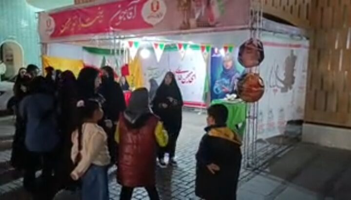 برگزاری ویژه‌برنامه‌های فرهنگی در غرفه «نوجوان مبارز» میدان شهدا در ایام دهه کرامت
