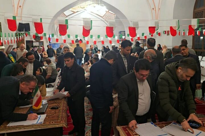 پویش جان‌فدا در مسجد کبود ایروان؛ جلوه‌ای از همبستگی ایرانیان مقیم ارمنستان