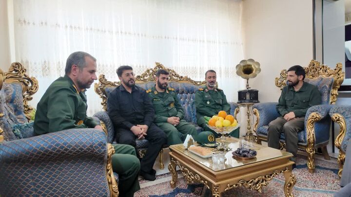 شهدا امنیت و استقلال کشور را با نثار جان تضمین کردند