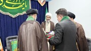 «یادگار حرم» در لامرد؛ پرچم متبرک رضوی در دستان خادمان