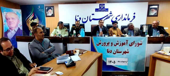 نقش معلمان در شرایط جنگی کمتر از نیروهای مسلح نیست