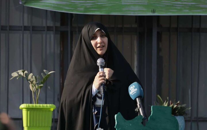 مدرسه می‌تواند کانون تحول اجتماعی در محلات باشد