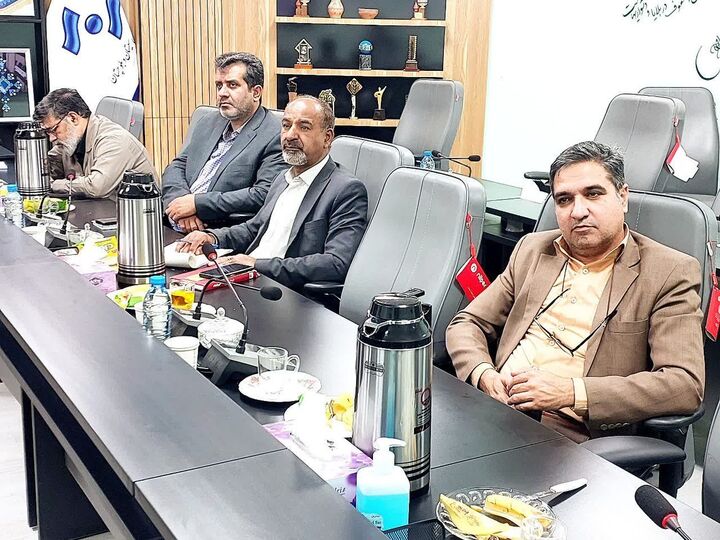 جلسه شورای سیاست گذاری پویش اول خانواده شهدا در زاهدان برگزار شد