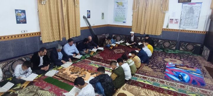 محفل قرآنی نوجوانان در چهاربرج؛ یادبود شهدا و رویش نسل نور