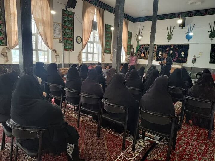 کارگاه آموزشی «پیشگیری از اعتیاد و آسیب‌های اجتماعی مرتبط» در کانون آل یاسین برگزار شد