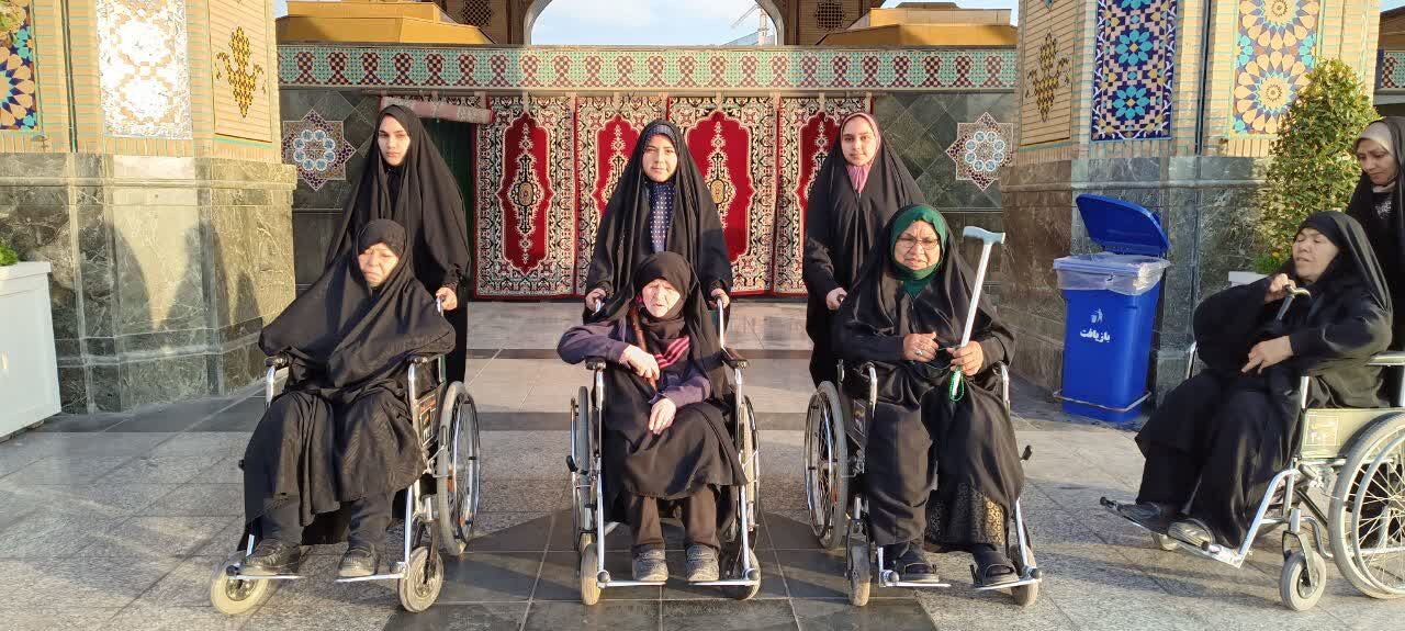 چشم سالمندان محله التیمور مشهد به گلدسته‌های حرم روشن شد
