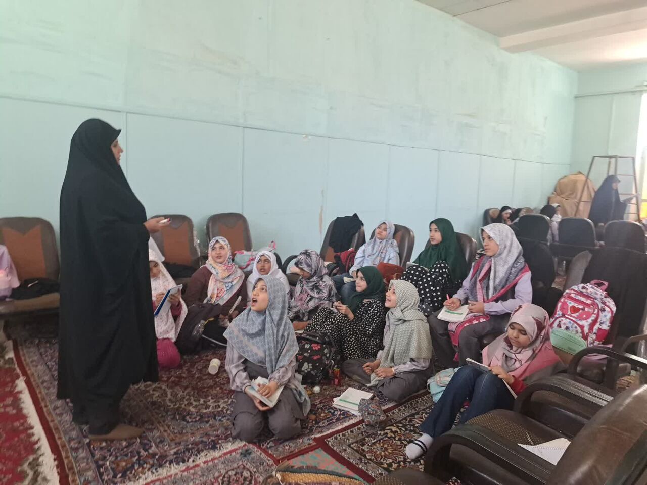 وقتی مسجد، مدرسه می‌شود؛ روایت یک ایده ساده که آرامش را به خانه‌ها برگرداند
