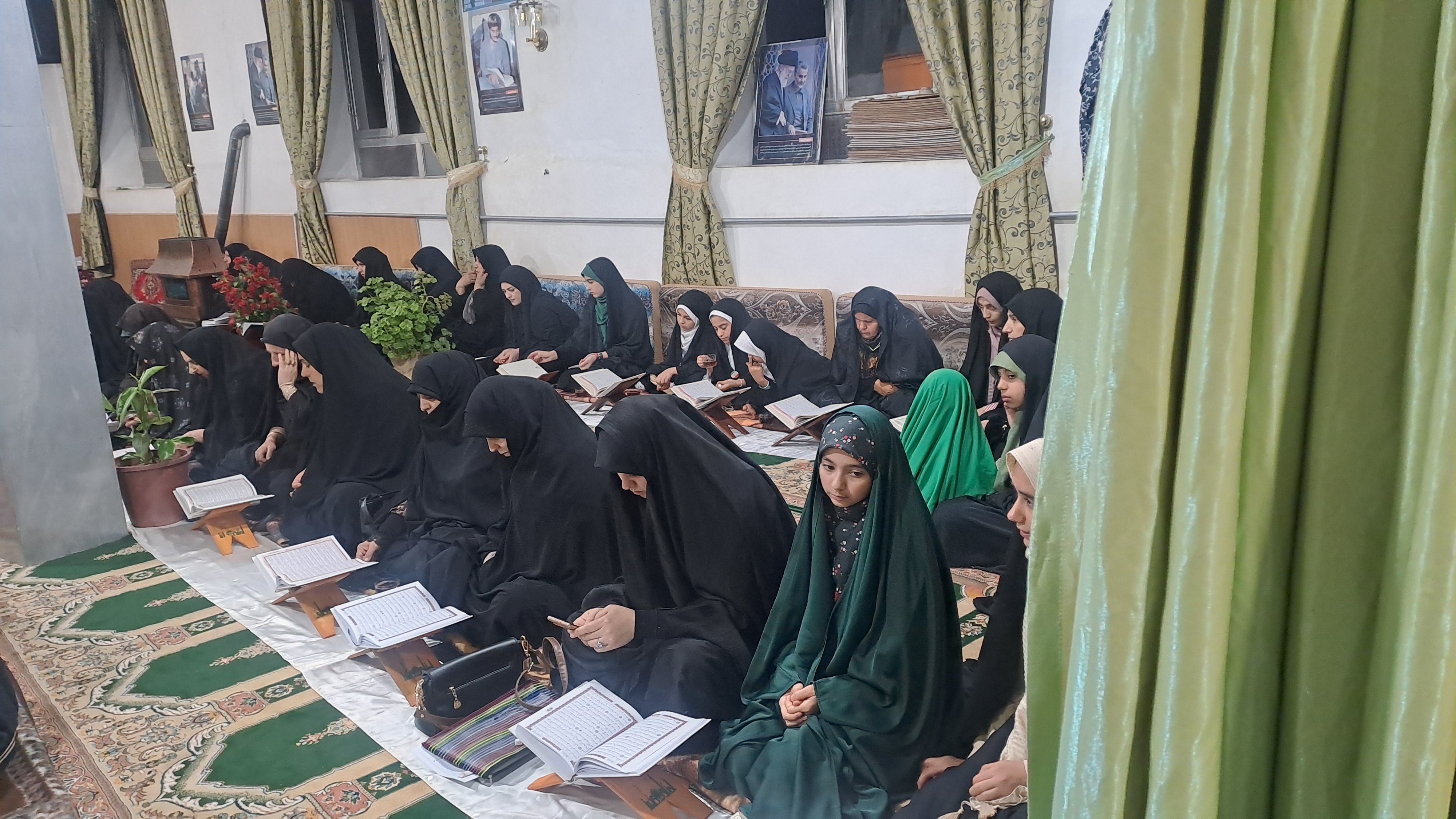 نور قرآن و یاد شهدا در نوشینشهر ارومیه بههم گره خورد