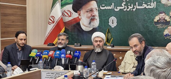 تبیینِ نقش شهدای خدمت در تقویت عزت ایران، دیپلماسی مقاومت و توان نظامی