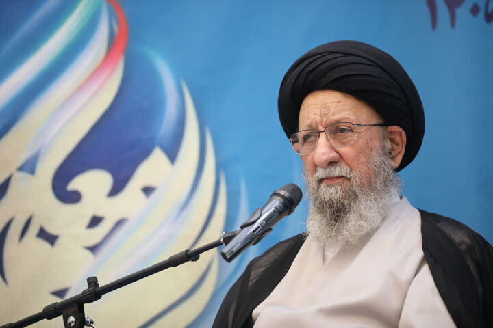 معلمان، معماران آینده کشورند/ علم‌دوستی و روحیه مسئولیت‌پذیری در مدارس نهادینه شود