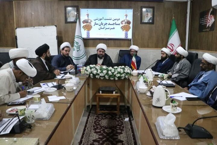 مسجد باید پایگاه هدایت اجتماعی و تربیت نسل مهدوی باشد