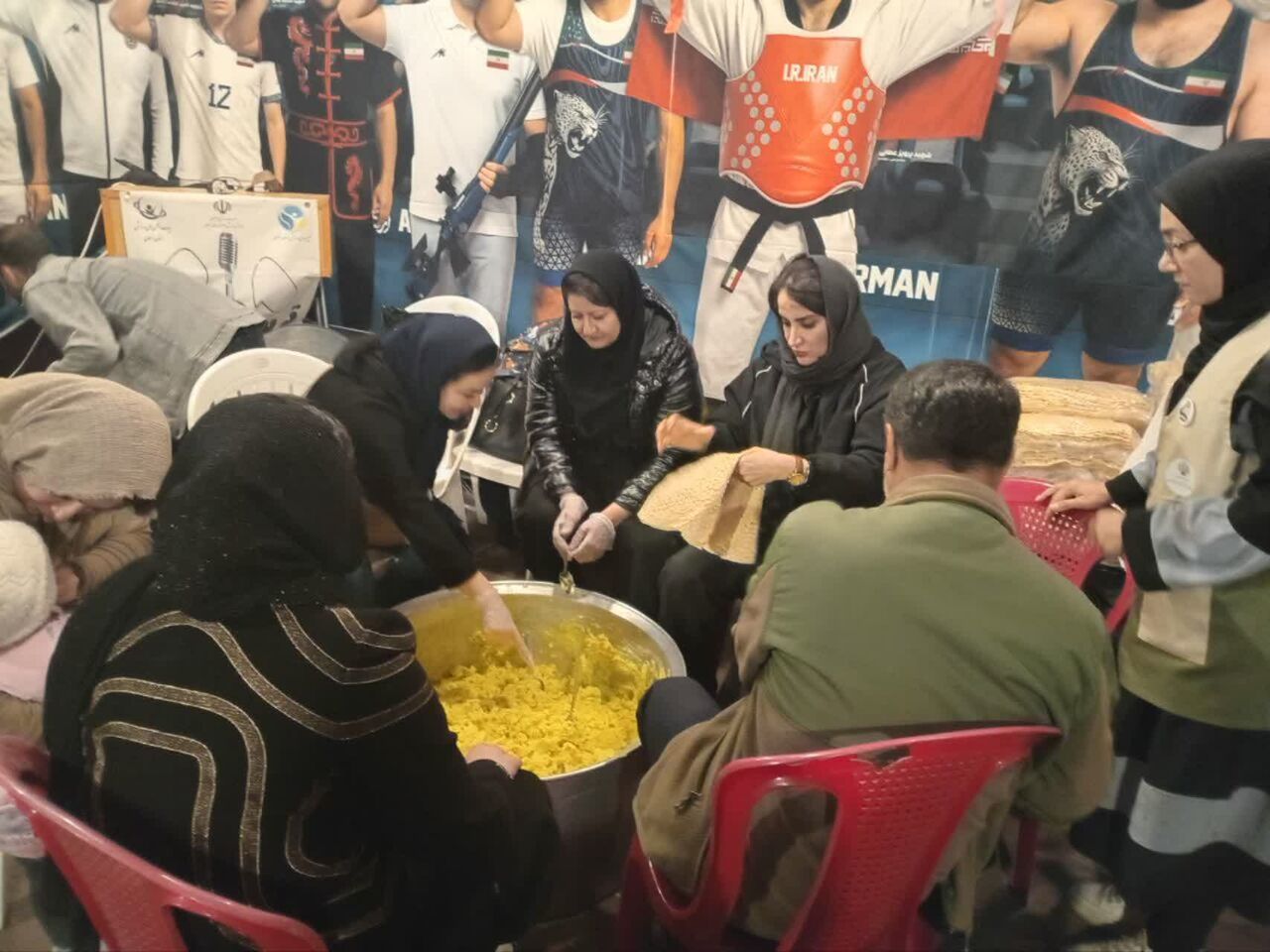 میزبانی جامعه ورزش زنجان از شهروندان در موکب «امام شهید امت و شهدای اقتدار»