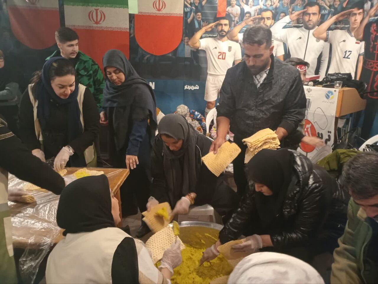 میزبانی جامعه ورزش زنجان از شهروندان در موکب «امام شهید امت و شهدای اقتدار»